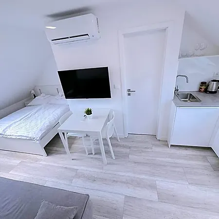 Apartamento Krásny - 3 V Blízkosti Centra